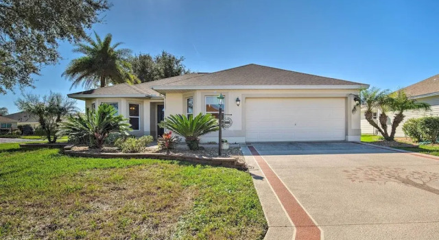 Sunny Home w/ Golf Cart in The Villages, Забронировать Дом для отпуска Те-Виллиджис штат Флорида