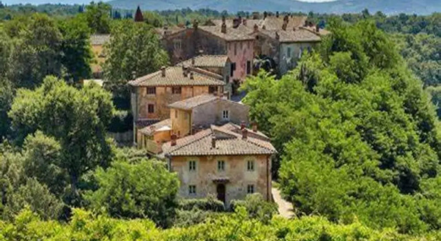 Коттедж Comfort с 2 комнатами Lovely Farmhouse in Monticiano With Garden
