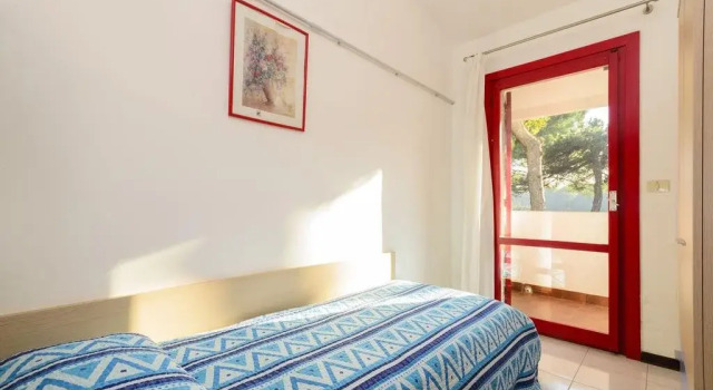Holiday Village, Book Hotel Hoteller i Friuli Venezia Giulia med parkering, Parkering