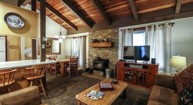 Horizons 4 168 Updated Upstairs Unit with Private Washer Dryer, Walk to Town, On Shuttle Route to Lodges by RedAwning