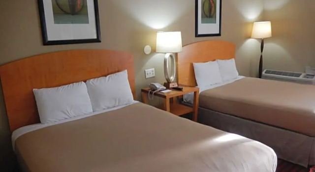 Четырёхместный номер Standard Motel 6 Lawrenceville, NJ