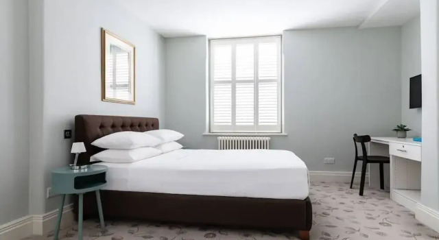 Апартаменты Drury Lane II by Onefinestay