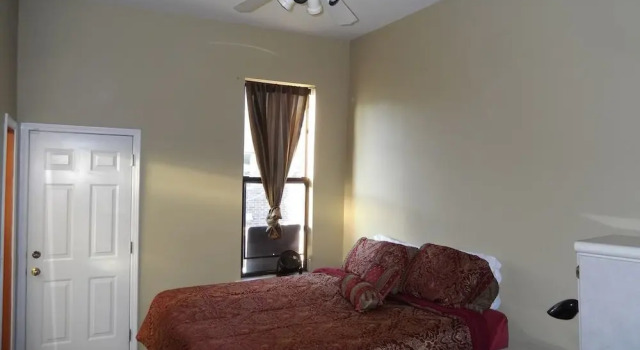 Bucktown, Urban Luxury and Convenience, Near L Train Stop at Western