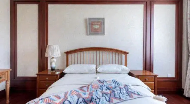 Yining Yishe Yijie Homestay, Book Hotel Hotels in Xinjiang with Parking, Parking