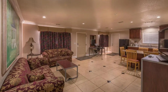 Номер Standard Edge Water Inn