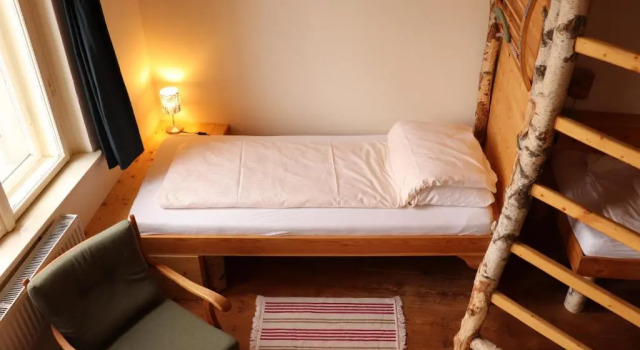Кровать в общем номере Spirit Lodge Leipzig