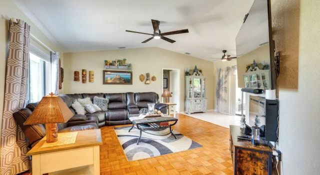Heated Pool & Resort-style Perks! Punta Gorda Home, Varaa Lomakoti Huvilat kohteessa Florida, Villa