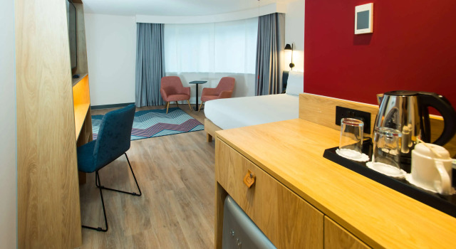 Hampton by Hilton London Park Royal