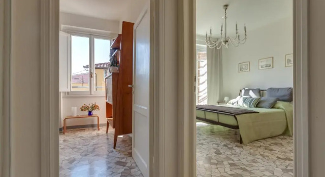 Santa Maria Balcony, Book Apartment Florence Tuscany