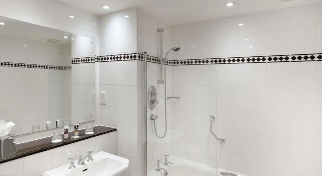 Семейный номер Standard Mercure Manchester Norton Grange Hotel & Spa