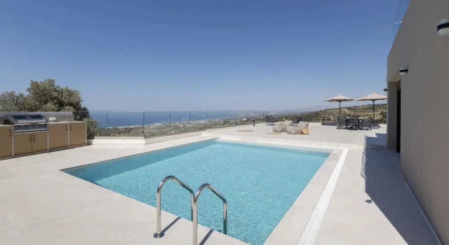 Коттедж Villa Santa Ιrini 1 - With Heated Pool