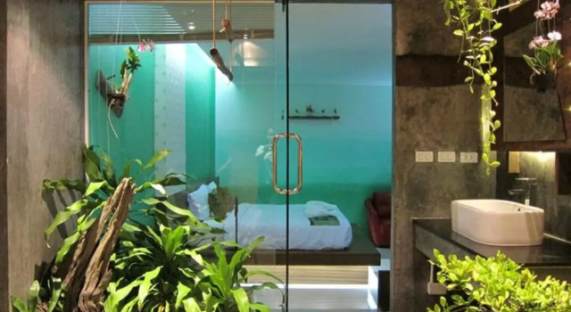 Бунгало Deluxe с балконом Forest Bungalows & Mamas Restaurant