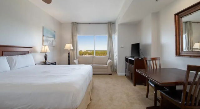 Luau I 7011 - flr10 - Studio 1BA - (4), Book Hotel Miramar Beach Emerald Coast