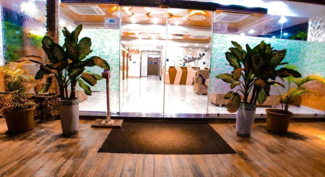 Hotel Orchid  Inn, Забронировать Отель Отели штата Махараштры 3 звезды, 3*