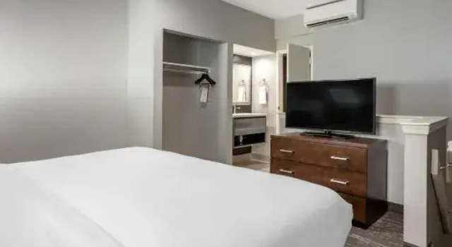 Двухместный люкс Deluxe Amwell Suites Somerset Bridgewater