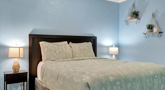 Serenity on the Sea Luxury Condo w Prvt Balcony, Book Lejlighed Tampa Florida
