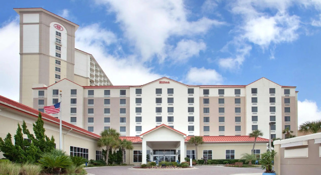 Номер Standard Hilton Pensacola Beach