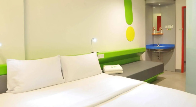 POP! Hotel Diponegoro Surabaya