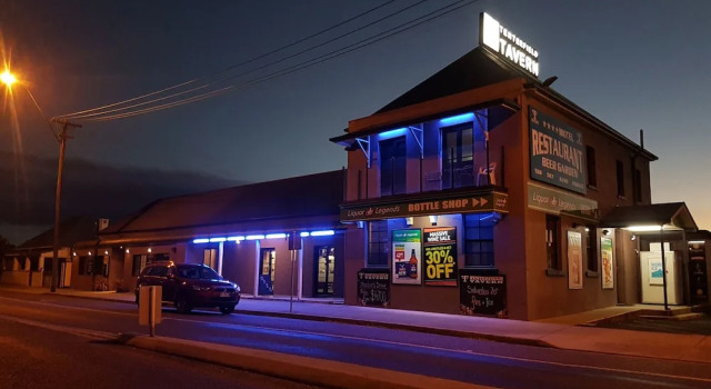 Tenterfield Tavern and Motor Inn, Забронировать Отель Отели Тентерфилд с завтраком, Завтраки