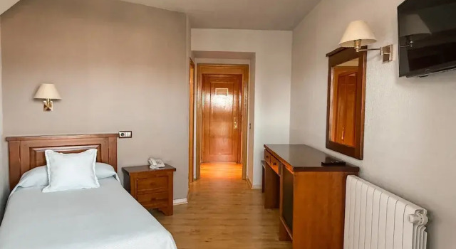 Одноместный номер Standard с балконом Puigcerda Park Hotel