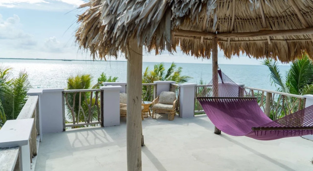 Номер Premier Thatch Caye Resort a MuyOno Resort
