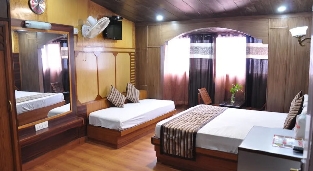 Номер Premium с балконом и с видом на горы Hotel Sidharath