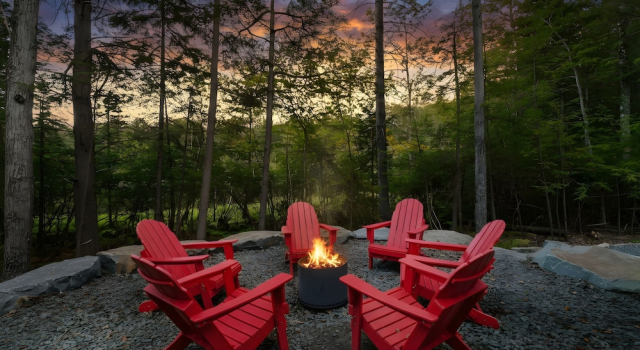 Luxe Lakefront 10min2jfbb w Beach Gameroom Firepit, Book Feriehus Sommerhuse i Pennsylvania, Hytte