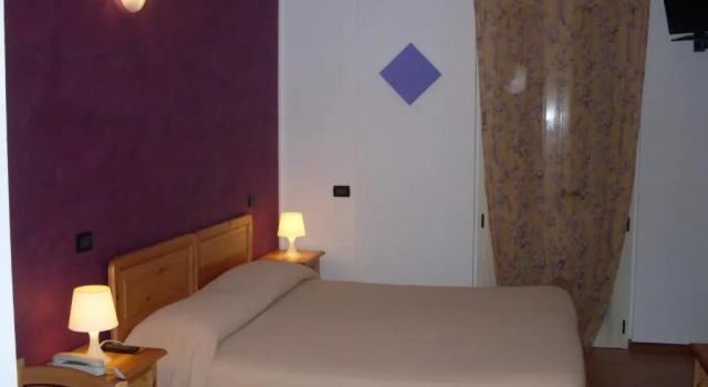Трёхместный номер Standard Albergo Quattro Pini