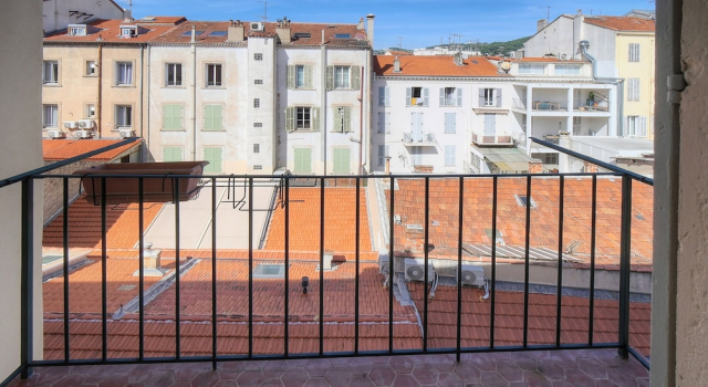 2 Pieces Avec Balcon Hypercentre A1b162, Забронировать Апартаменты/квартира Апартаменты Канн, рядом с Galerie Alexandre Leadouze, Апартаменты/квартира