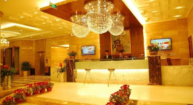 Yijia Hotel Xichang, Varaa Hotelli Hotellit Sichuan pysäköinnillä, Pysäköinti