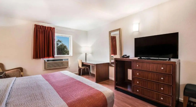 Номер Standard Motel 6-Tinton Falls, NJ