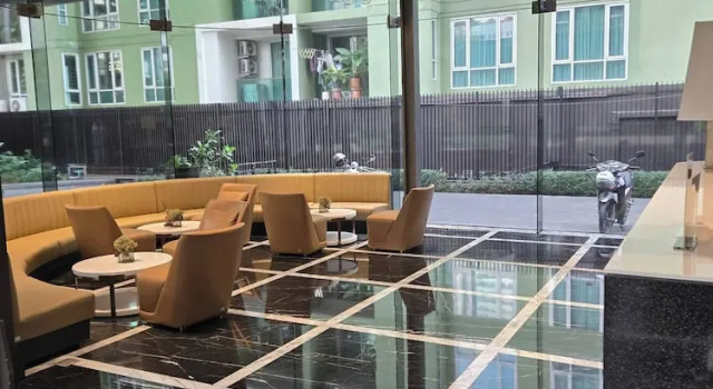Charming 2 Bedroom Apartment in Heart of Phrom Phong