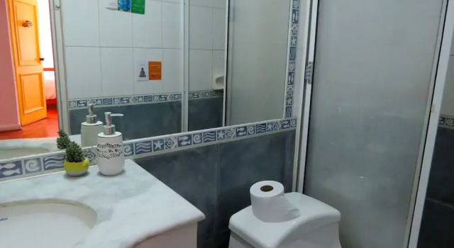 Кровать в общем номере Yogi hostels