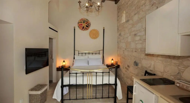 Студия Pentasino Traditional House