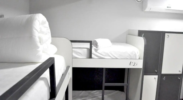 Кровать в общем номере Quartier Bilbao Hostel Casco Viejo