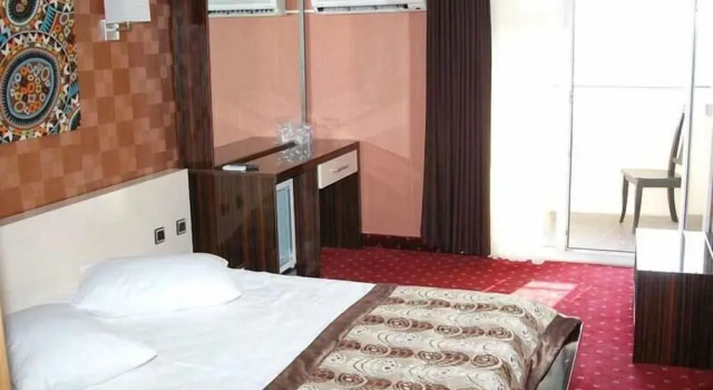Двухместный номер Standard с балконом и с видом на сад Otel Keskin
