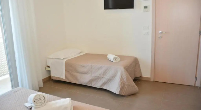 Трёхместный номер Standard Hotel Marisa