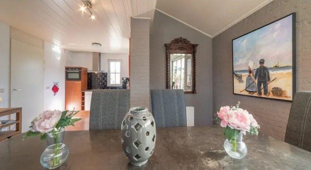 6-person House With a Beautiful Garden, Book Vacation Home Goes 