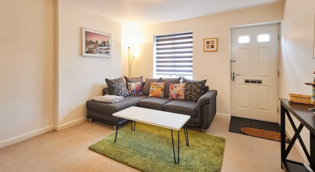 Host Stay Happy Home
