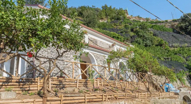 Апартаменты с 2 комнатами tra Sole e Limoni Apartments