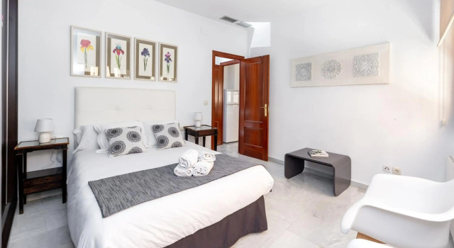 APARTAMENTO CENTRO NUEVA DE LA VIRGEN 2+free parking, Забронировать Апартаменты/квартира Гранада Granada Province, рядом с Городской совет Гранады