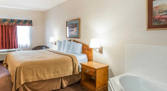 Номер Standard Quality Inn Tech Center