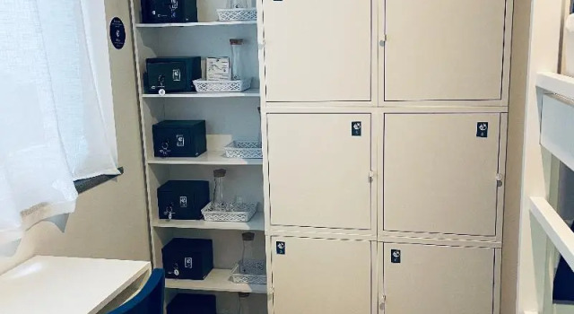 Кровать в общем номере Partenope Hostel and Suites