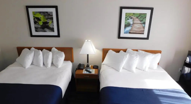 Standard Neljän hengen huone Americas Best Value Inn Chetek