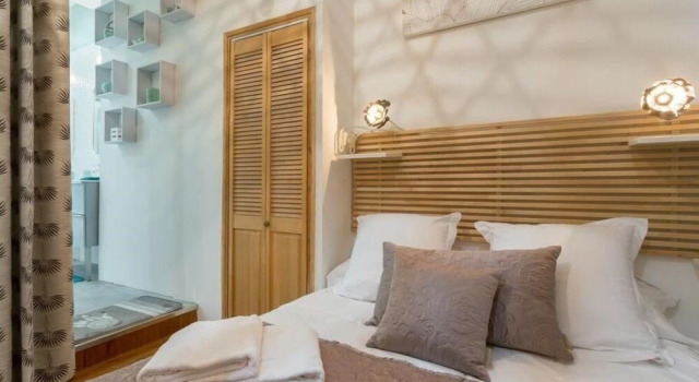 Host Inn - Hypercentre vue exceptionnelle, Забронировать Отель Отели Лиона 3 звезды, рядом с Энон, 3*