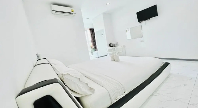 Parichat Bandung Hotel, Varaa Hotelli Hotellit North-Eastern Thailand pysäköinnillä, Pysäköinti