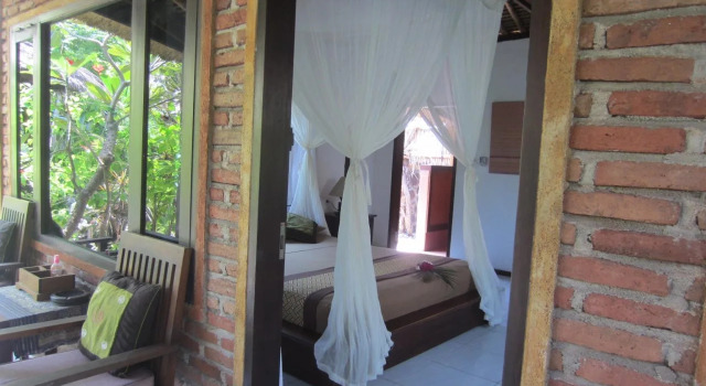 Gili Hideaway, Забронировать Отель Недорогие отели Гилей Траванган, рядом с Порт Гили Траванган, недорого