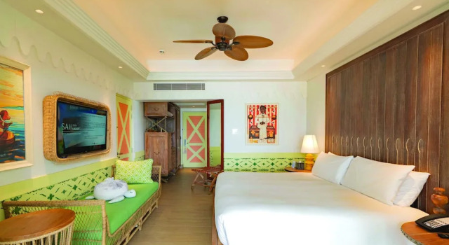 Двухместный номер с бассейном Beach SAii Lagoon Maldives, Curio Collection By Hilton