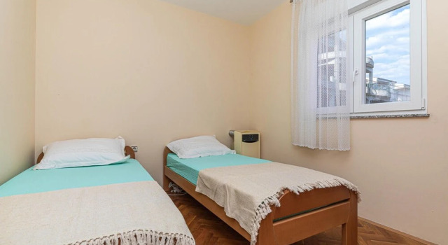 Beautiful Apartment in Kastel Sucurac With 3 Bedrooms and Wifi
