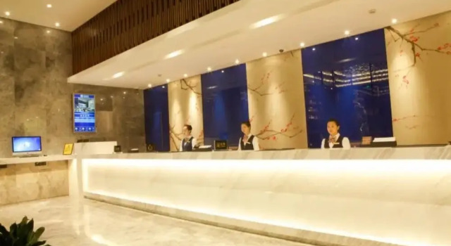 Manhattan Hotel Shanghai Pujiang, Varaa Hotelli Minhang 